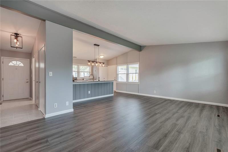 115 Nike Road Coraopolis, PA 15108 - Photo 6 of 25 Delightful, warm living room invites family enjoyment.