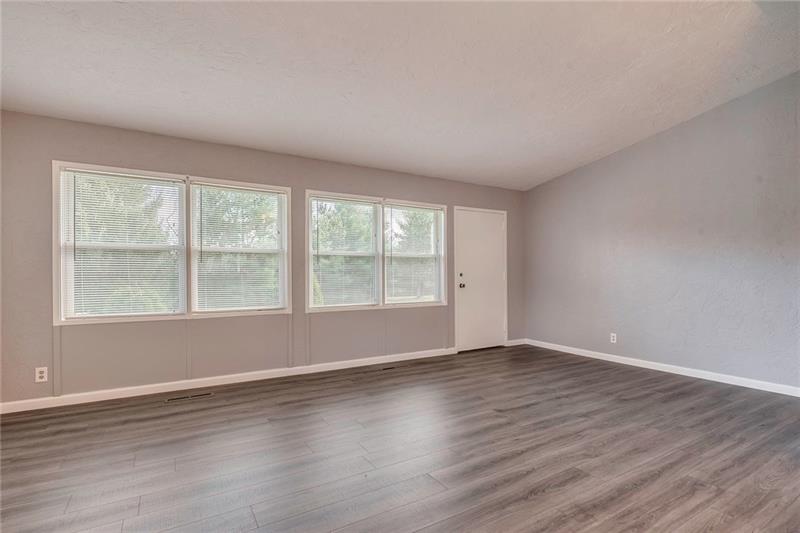 115 Nike Road Coraopolis, PA 15108 - Photo 7 of 25 Living room offers infinite adaptability to any dcor.
