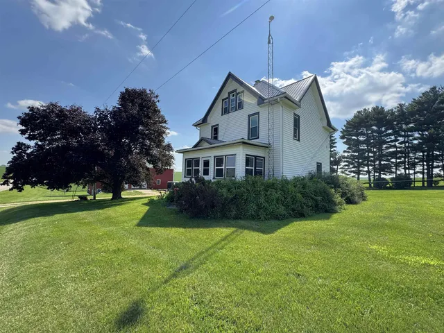 $424,900 | N579 County Highway South, Juda, WI 53550