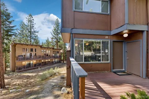 $435,000 | 1410 Ski Run Boulevard, Unit 10, South Lake Tahoe, CA 96150