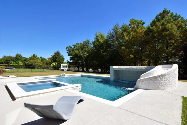 $1,299,000 | 5615 Caspian Falls Lane, Fulshear, TX 77441