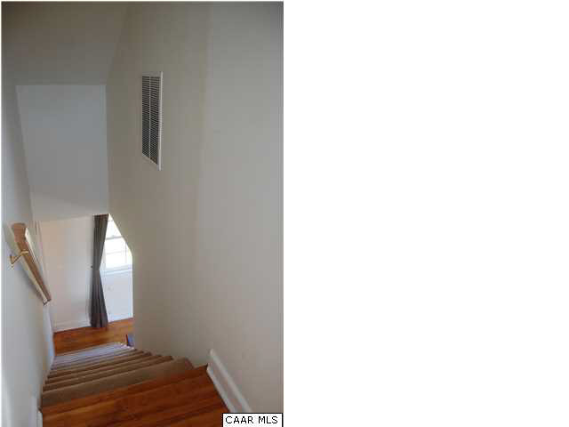 9991 Bridgeport Road Arvonia, VA 23004 - Photo 14 of 24 "Back down we go... there's more to see!"