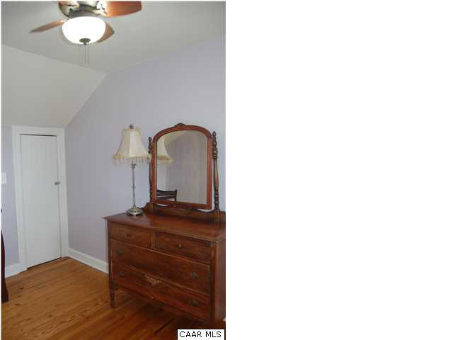 9991 Bridgeport Road Arvonia, VA 23004 - Photo 10 of 24 Another view of smallest bedroom.