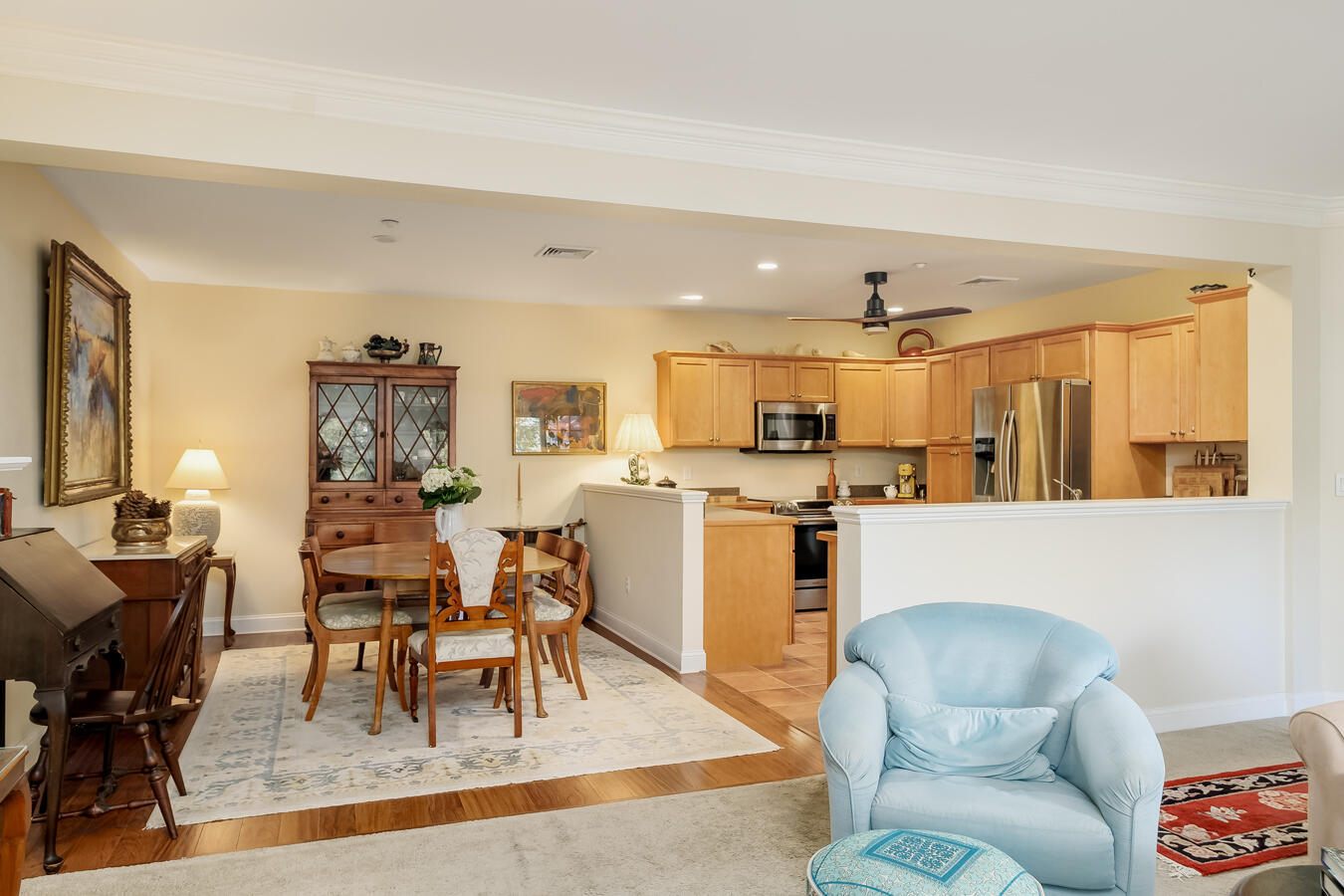 100 Shepard's Cove Road, Unit G204 Kittery, ME 03904 - Photo 14 of 43 Living Room to Dining Room