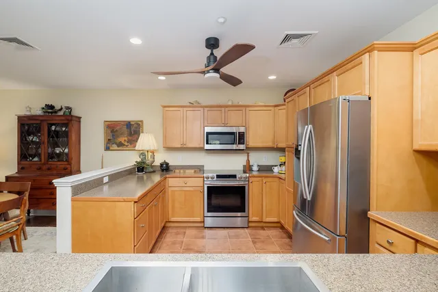 $589,000 | 100 Shepard's Cove Road, Unit G204, Kittery, ME 03904