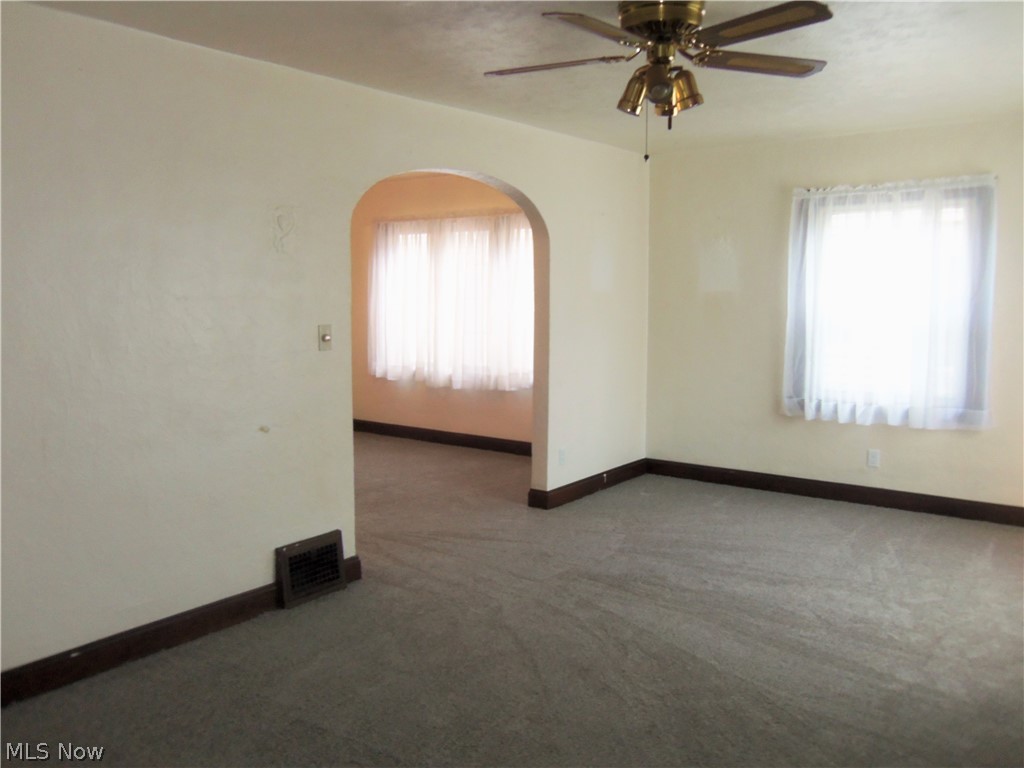 12709 Grannis Road Cleveland, OH 44125 - Photo 8 of 35 Gallery Image 8