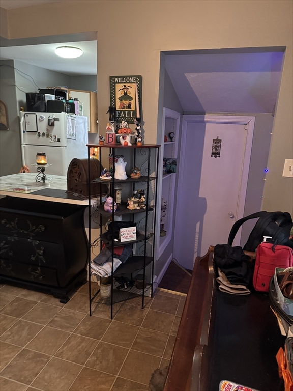 89 Mammoth Road Lowell, MA 01854 - Photo 25 of 38