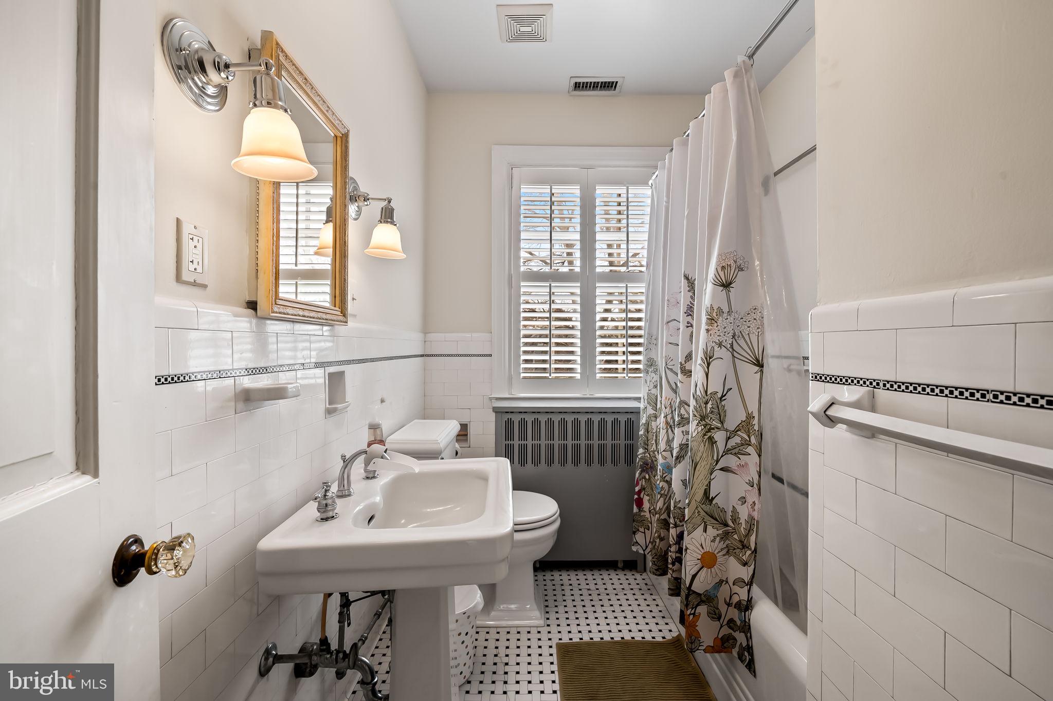 328 Tunbridge Road Baltimore, MD 21212 - Photo 29 of 72