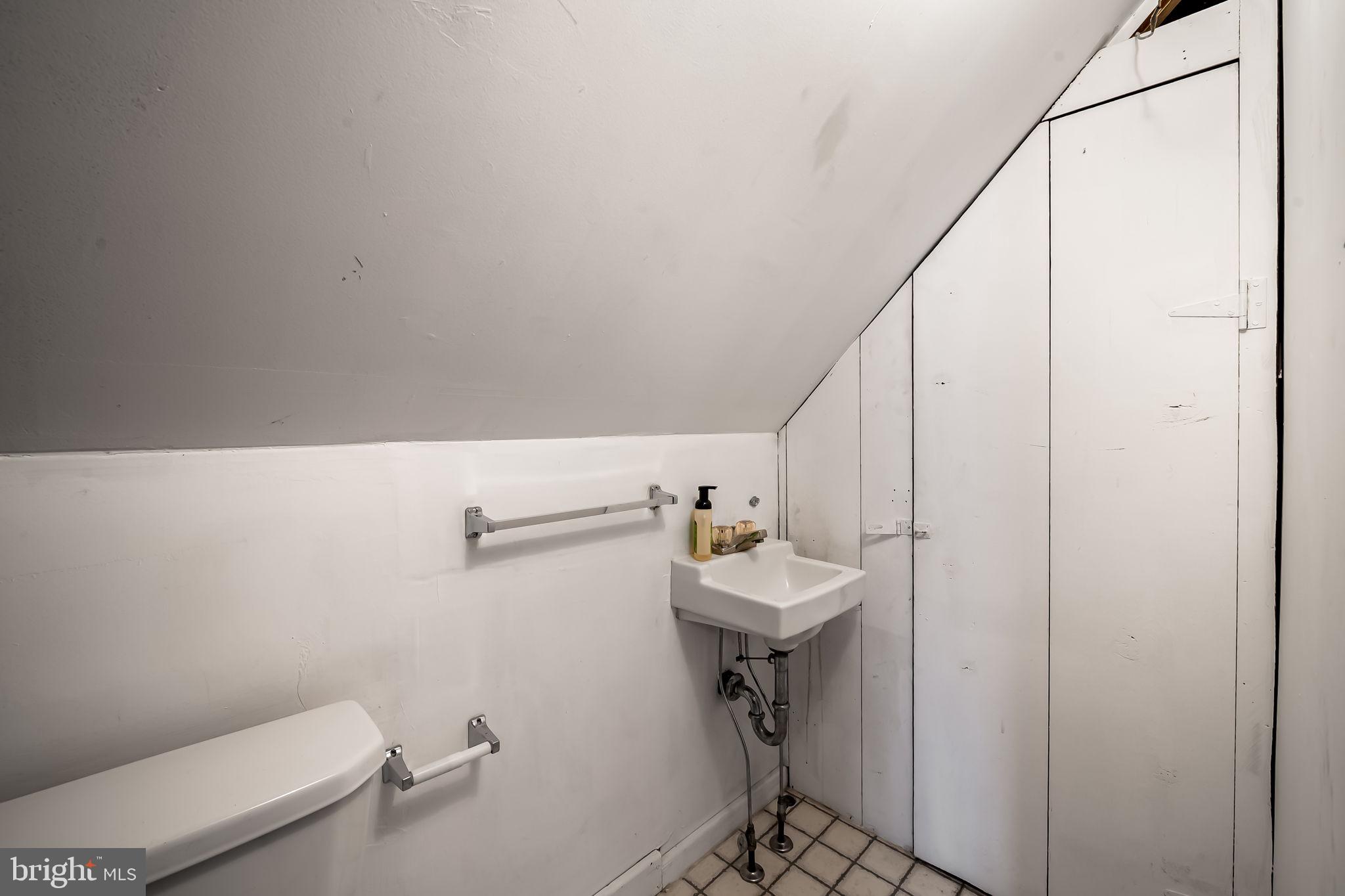 328 Tunbridge Road Baltimore, MD 21212 - Photo 36 of 72