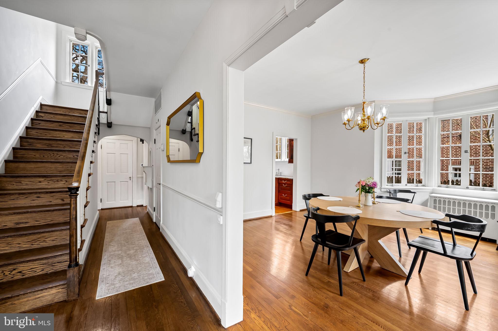 328 Tunbridge Road Baltimore, MD 21212 - Photo 4 of 72