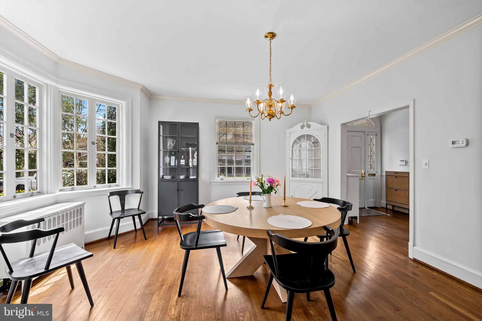 328 Tunbridge Road Baltimore, MD 21212 - Photo 5 of 72
