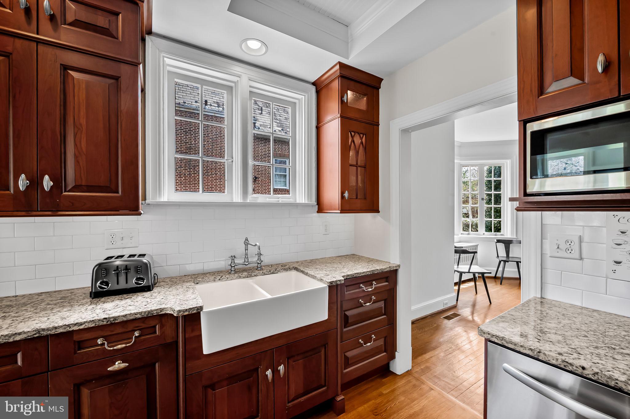 328 Tunbridge Road Baltimore, MD 21212 - Photo 8 of 72