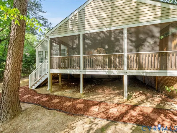 $450,000 | 13805 Long Cove Court, Midlothian, VA 23112