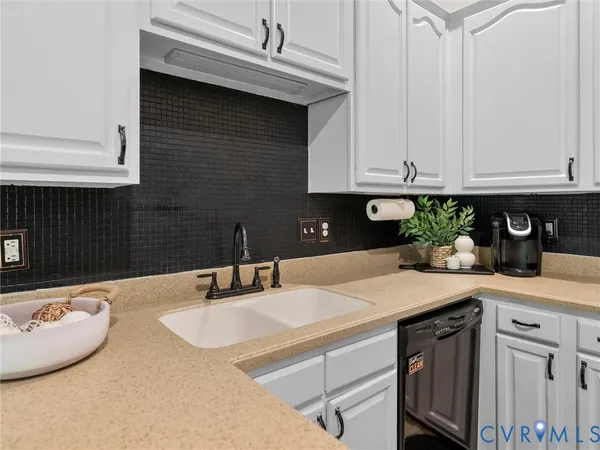 $450,000 | 13805 Long Cove Court, Midlothian, VA 23112