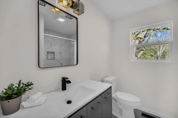 $380,000 | 4019 Highland Drive, Greenbrier, TN 37073