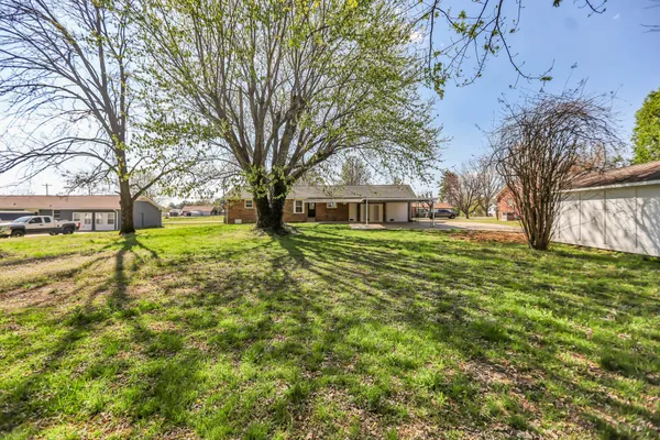 $380,000 | 4019 Highland Drive, Greenbrier, TN 37073