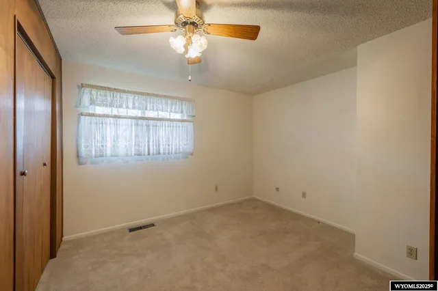 $340,000 | 1671 Farnum Street, Casper, WY 82601