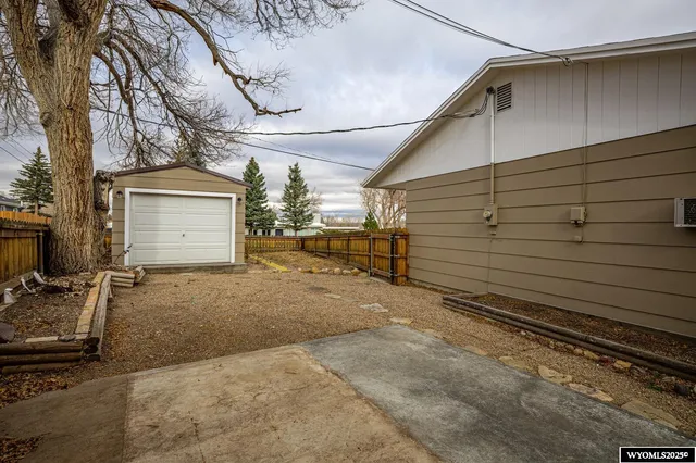 $340,000 | 1671 Farnum Street, Casper, WY 82601