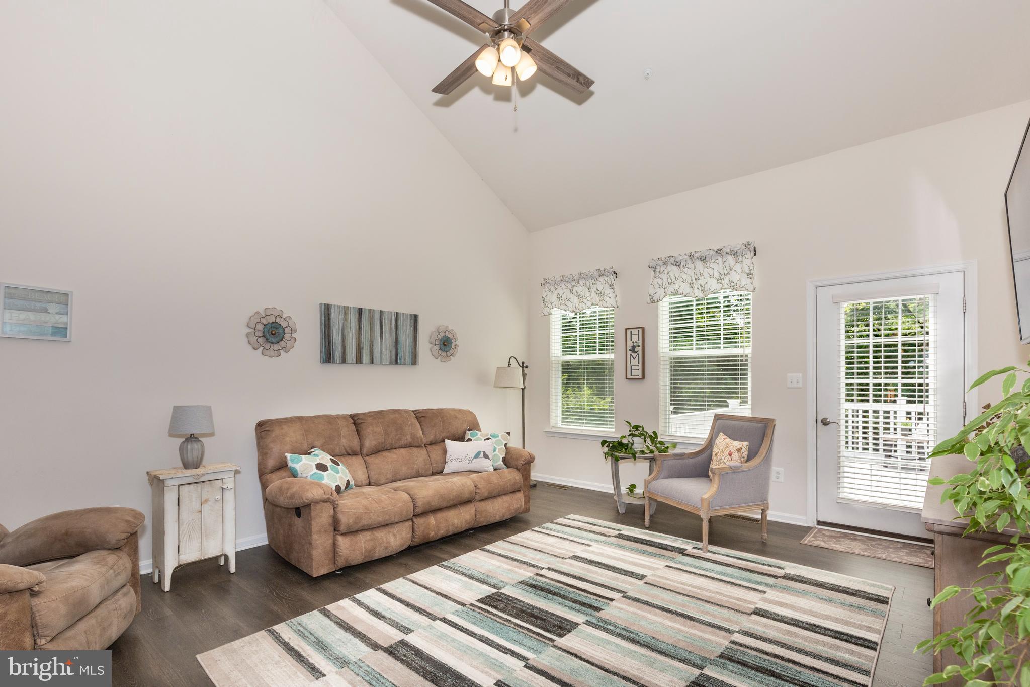 2910 Union Square Road, Unit 34 New Windsor, MD 21776 - Photo 12 of 49 a living room with furniture and a large window