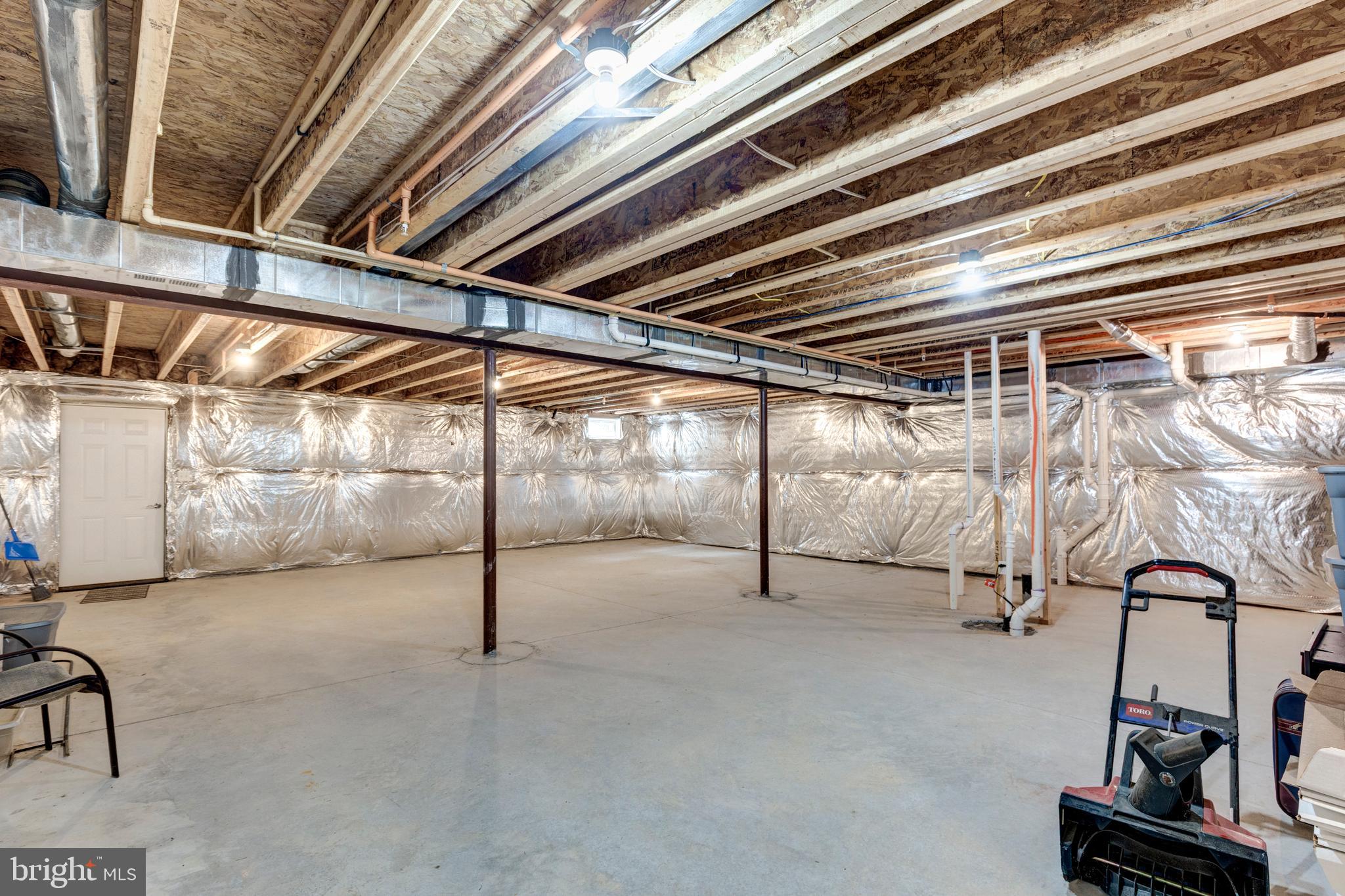 2910 Union Square Road, Unit 34 New Windsor, MD 21776 - Photo 37 of 49 a view of a room with gym equipment
