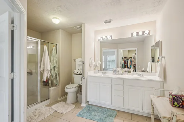 $335,000 | 30 Trafalgar Place, Conroe, TX 77384