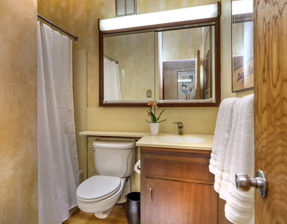 33 Page Road Lincoln, MA 01773 - Photo 16 of 42