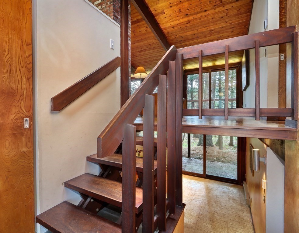 33 Page Road Lincoln, MA 01773 - Photo 18 of 42