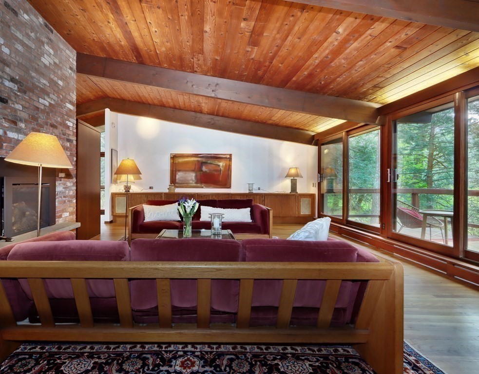 33 Page Road Lincoln, MA 01773 - Photo 19 of 42