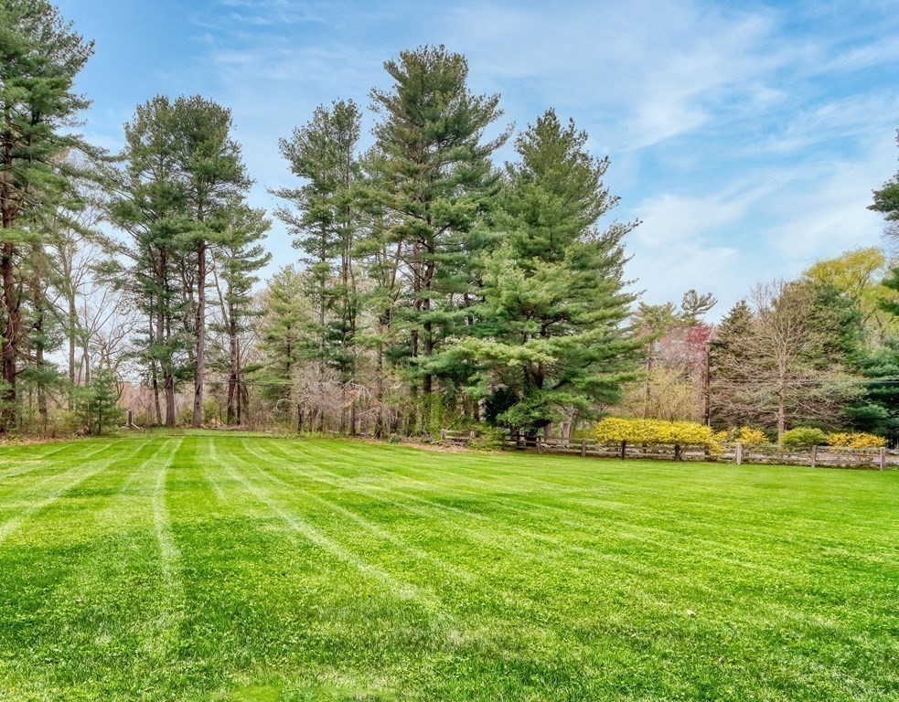 33 Page Road Lincoln, MA 01773 - Photo 2 of 42