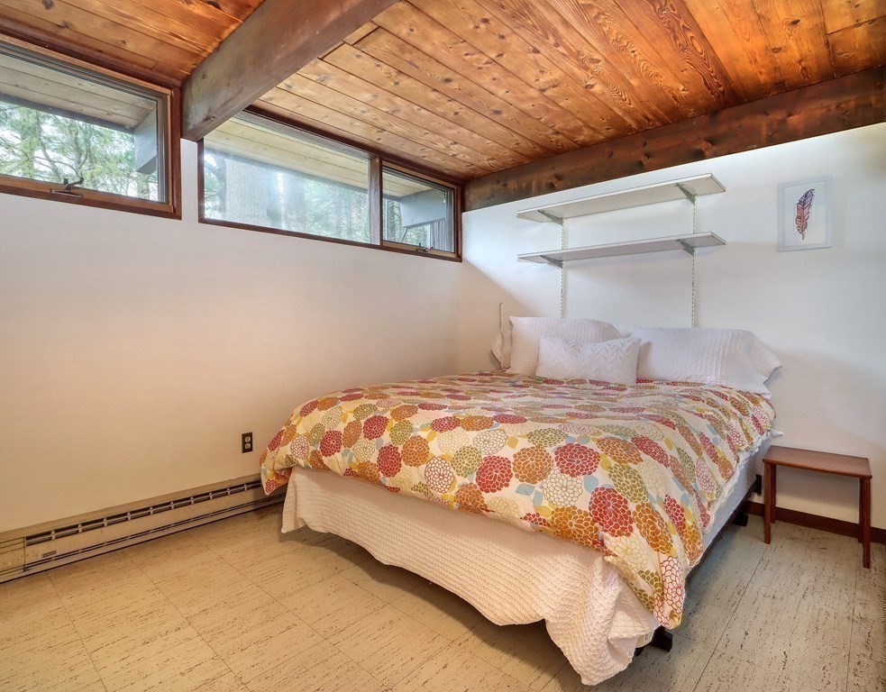 33 Page Road Lincoln, MA 01773 - Photo 23 of 42