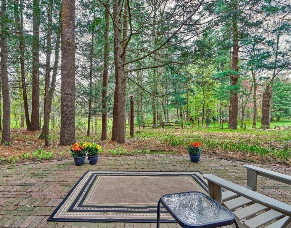 33 Page Road Lincoln, MA 01773 - Photo 27 of 42