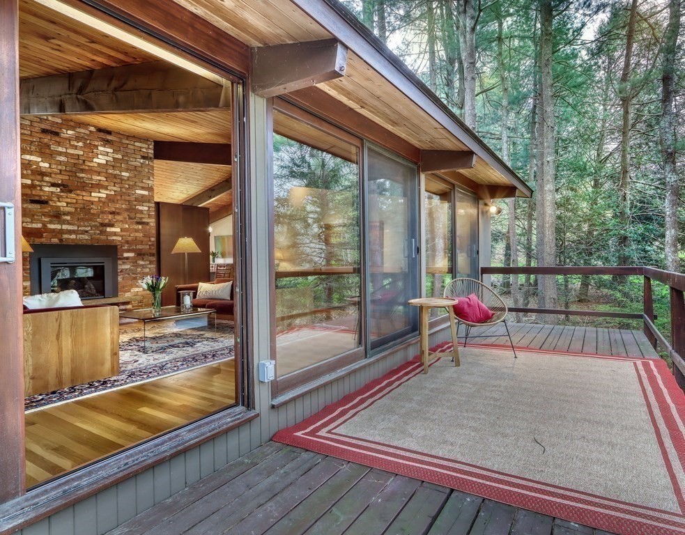 33 Page Road Lincoln, MA 01773 - Photo 5 of 42