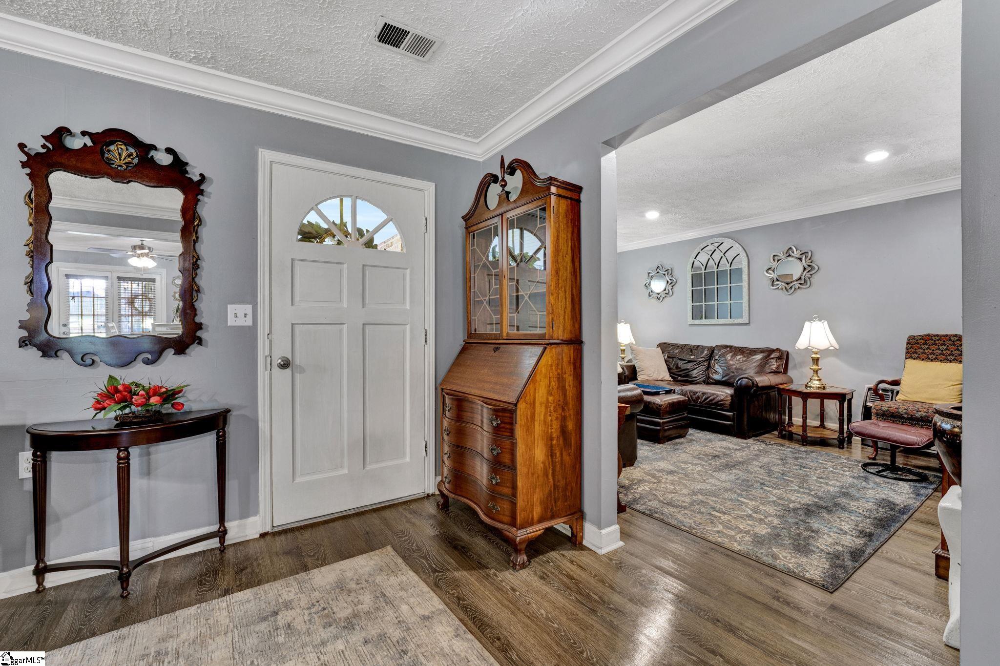 1222 Boiling Springs Road Greer, SC 29650 - Photo 15 of 35