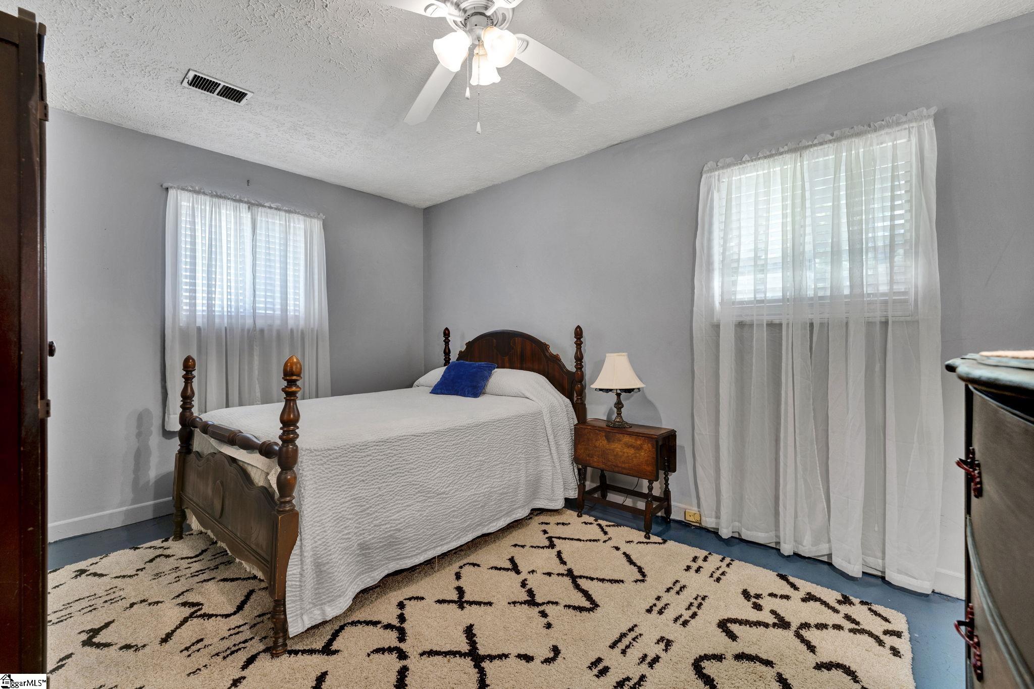 1222 Boiling Springs Road Greer, SC 29650 - Photo 19 of 35