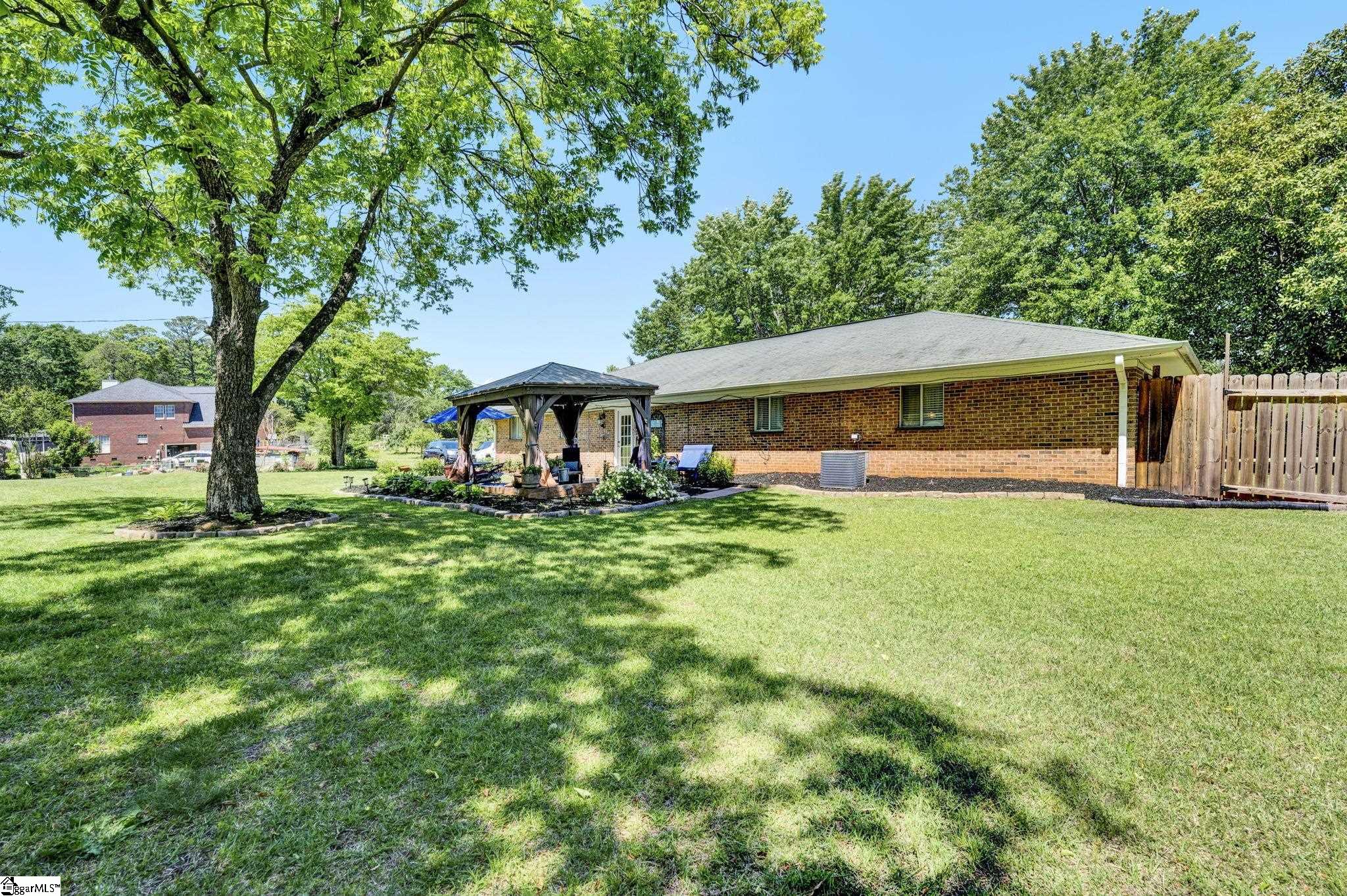 1222 Boiling Springs Road Greer, SC 29650 - Photo 30 of 35