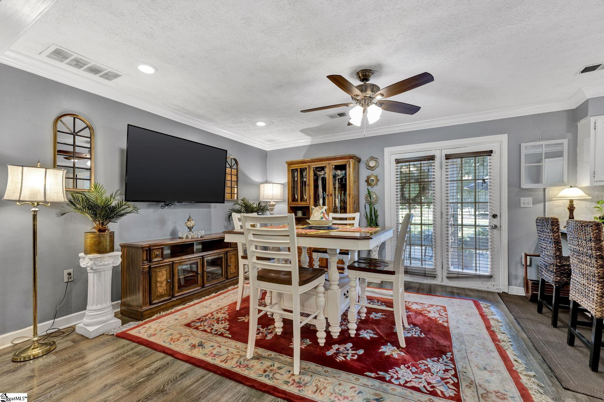 1222 Boiling Springs Road Greer, SC 29650 - Photo 7 of 35