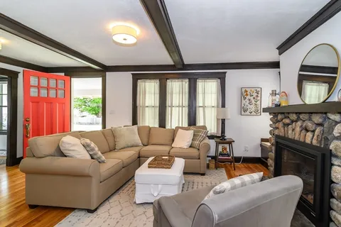 $879,000 | 70 Washington Street, Natick, MA 01760