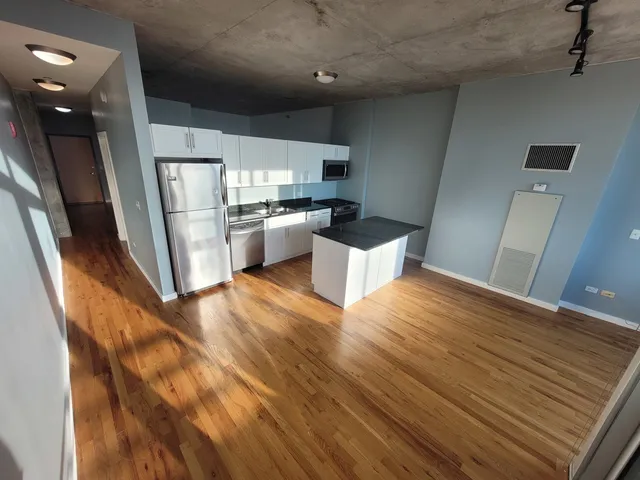 $232,900 | 1720 South Michigan Avenue, Unit 1414, Chicago, IL 60616