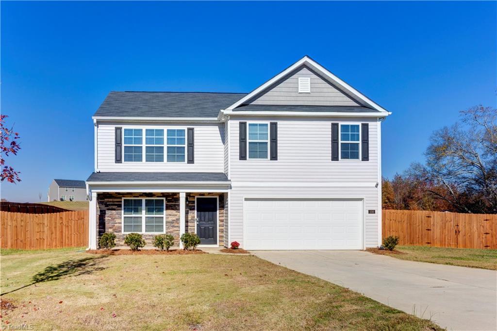 108 Daniel Drive Lexington, NC 27295 - Photo 1 of 38