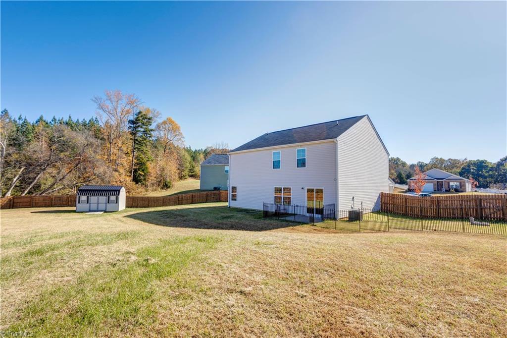 108 Daniel Drive Lexington, NC 27295 - Photo 33 of 38