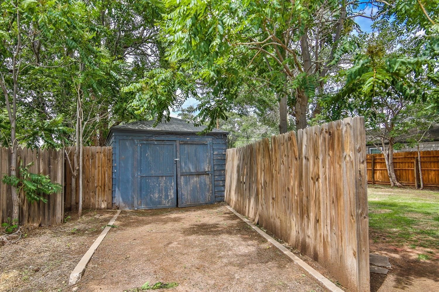 2120 28th Street Lubbock, TX 79411 - Photo 15 of 16 Photo 15