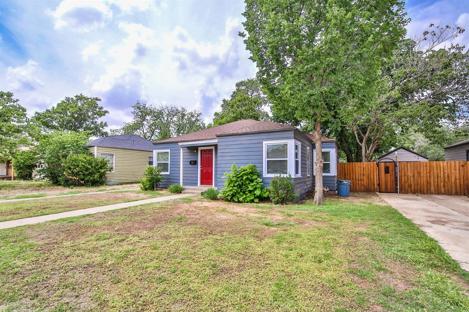 2120 28th Street Lubbock, TX 79411 - Photo 2 of 16 Photo 2