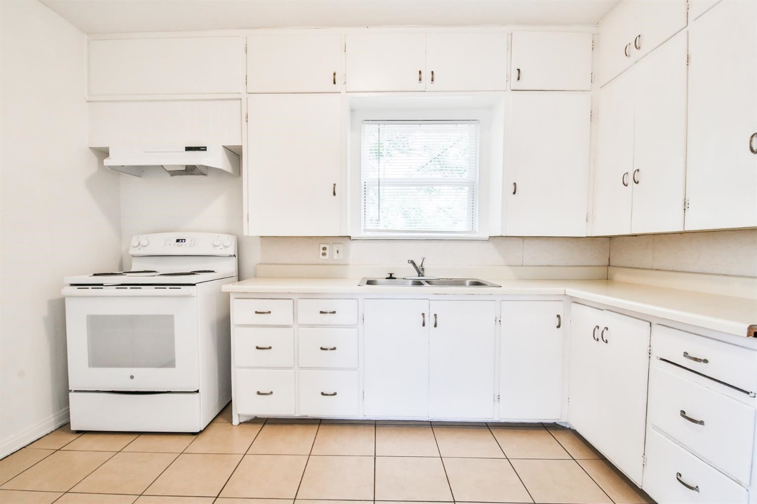 2120 28th Street Lubbock, TX 79411 - Photo 6 of 16 Photo 6