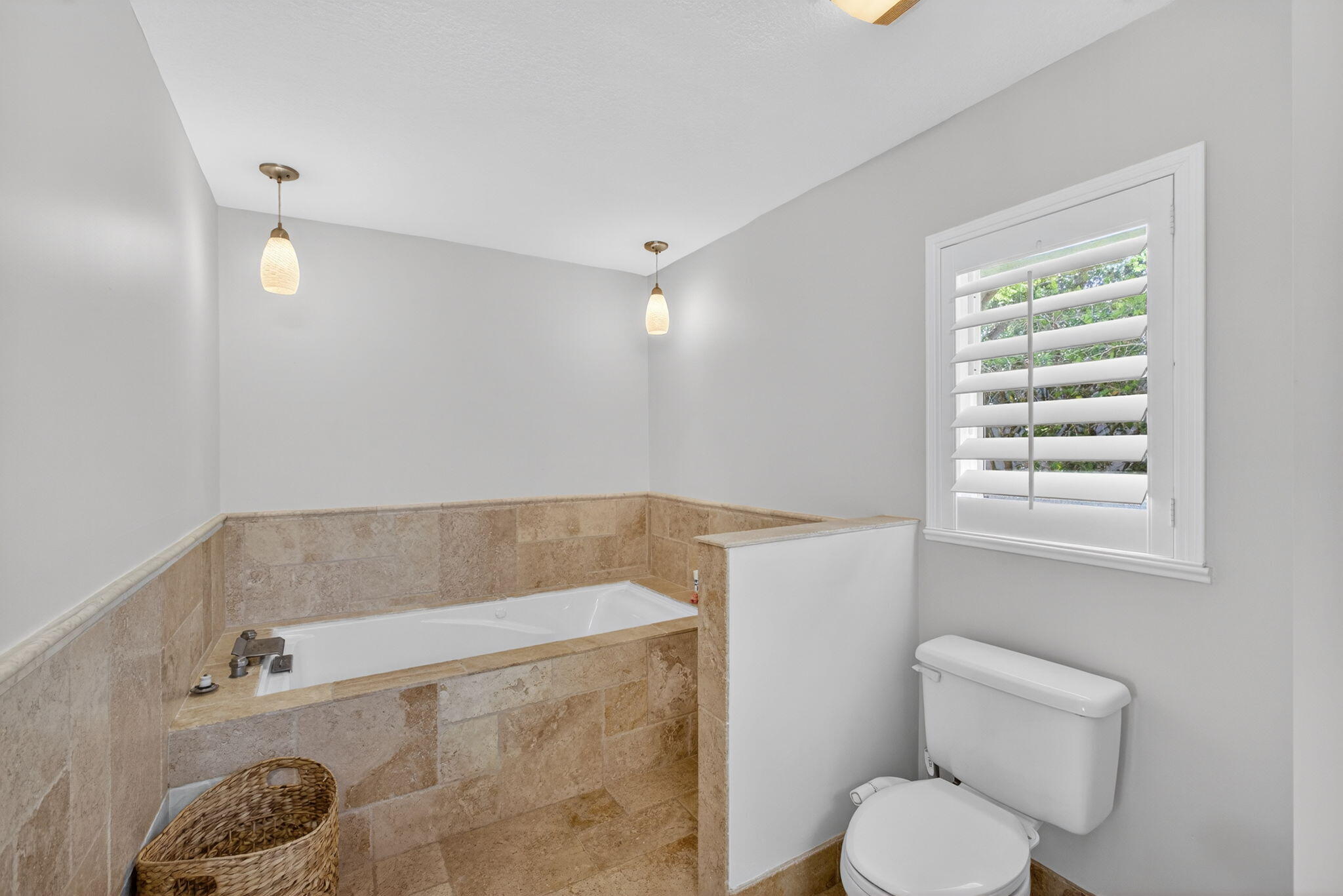 8075 Southeast Governors Way Hobe Sound, FL 33455 - Photo 20 of 35 Main Bathroom