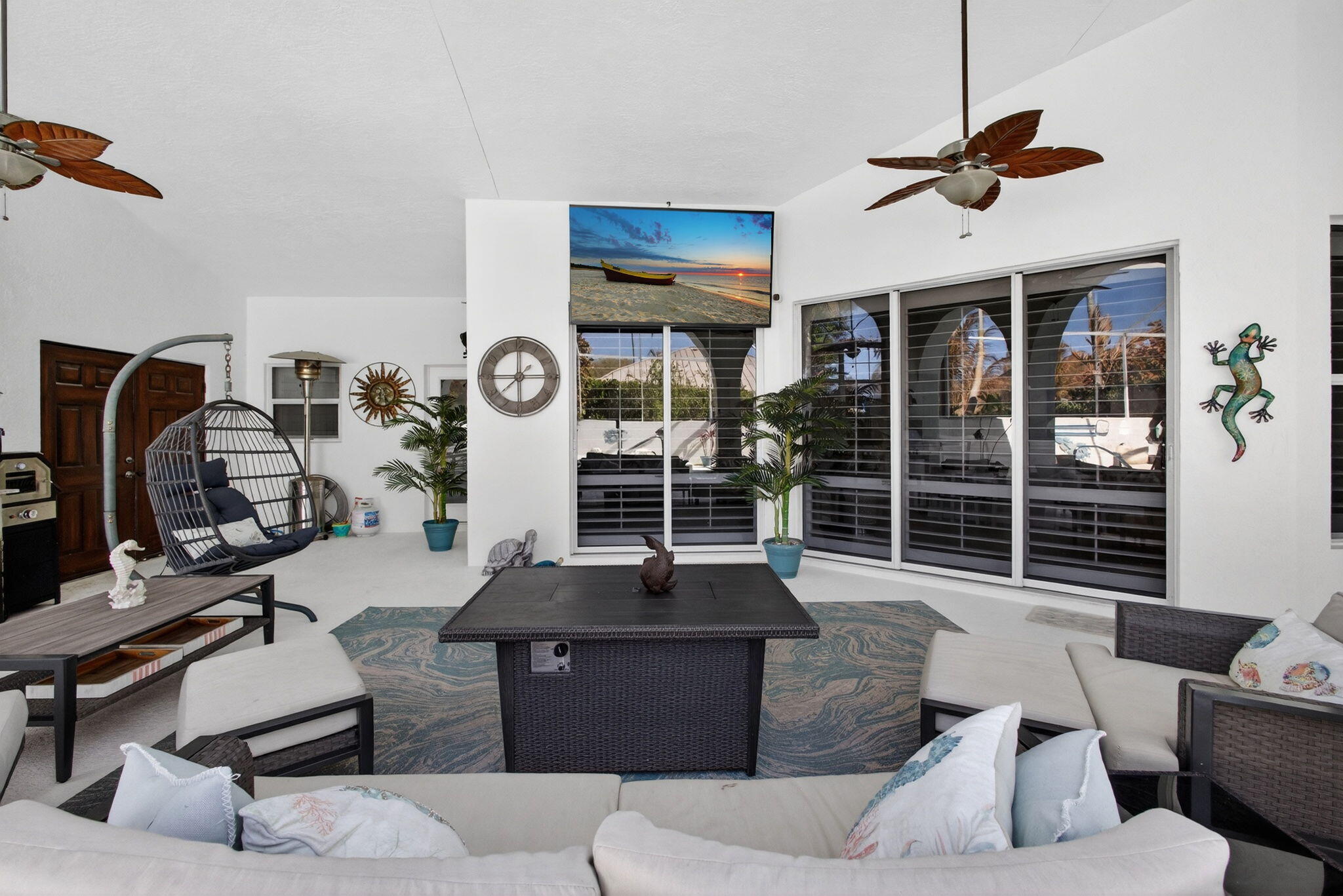 8075 Southeast Governors Way Hobe Sound, FL 33455 - Photo 27 of 35 Outdoor Patio