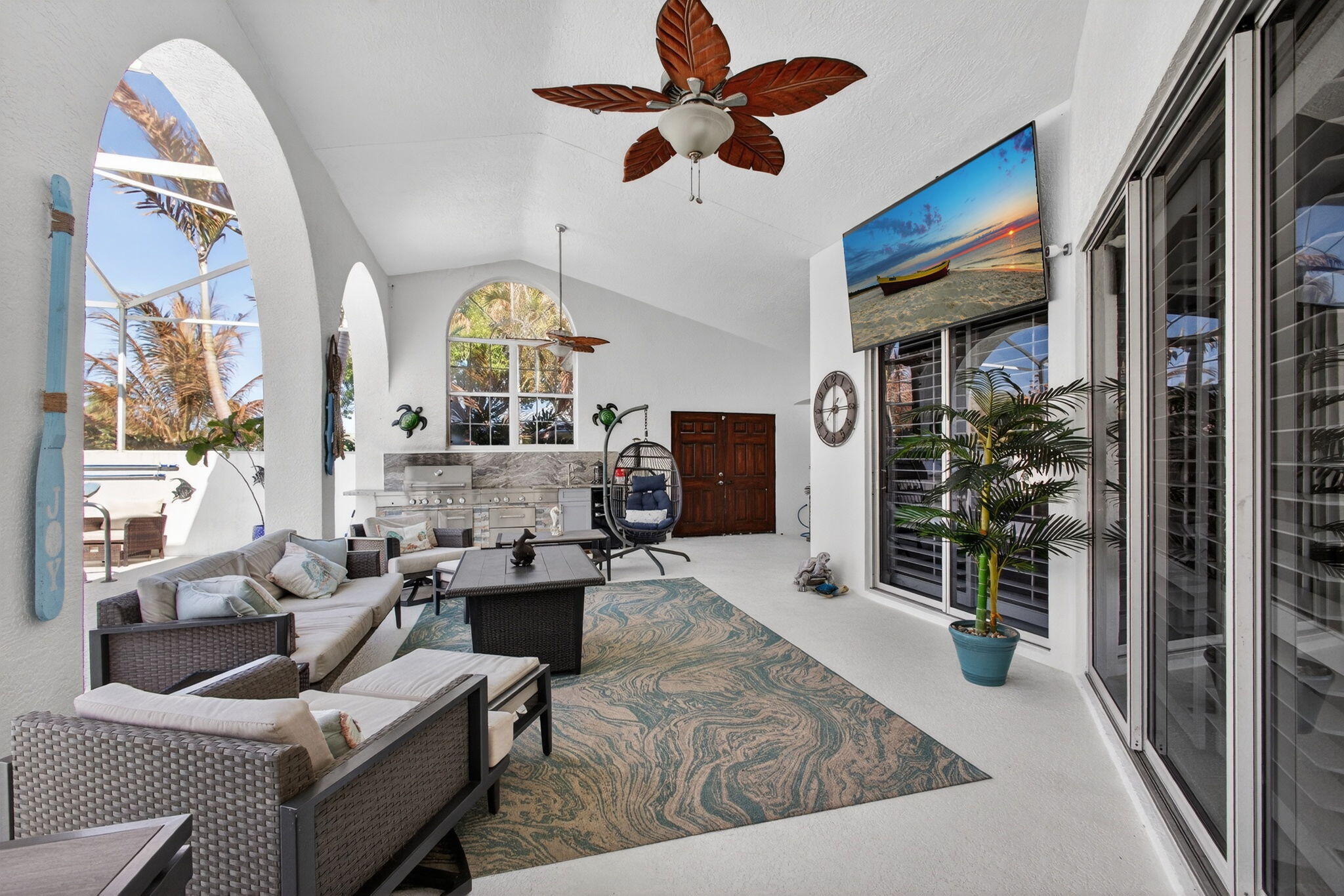 8075 Southeast Governors Way Hobe Sound, FL 33455 - Photo 29 of 35 Covered Patio