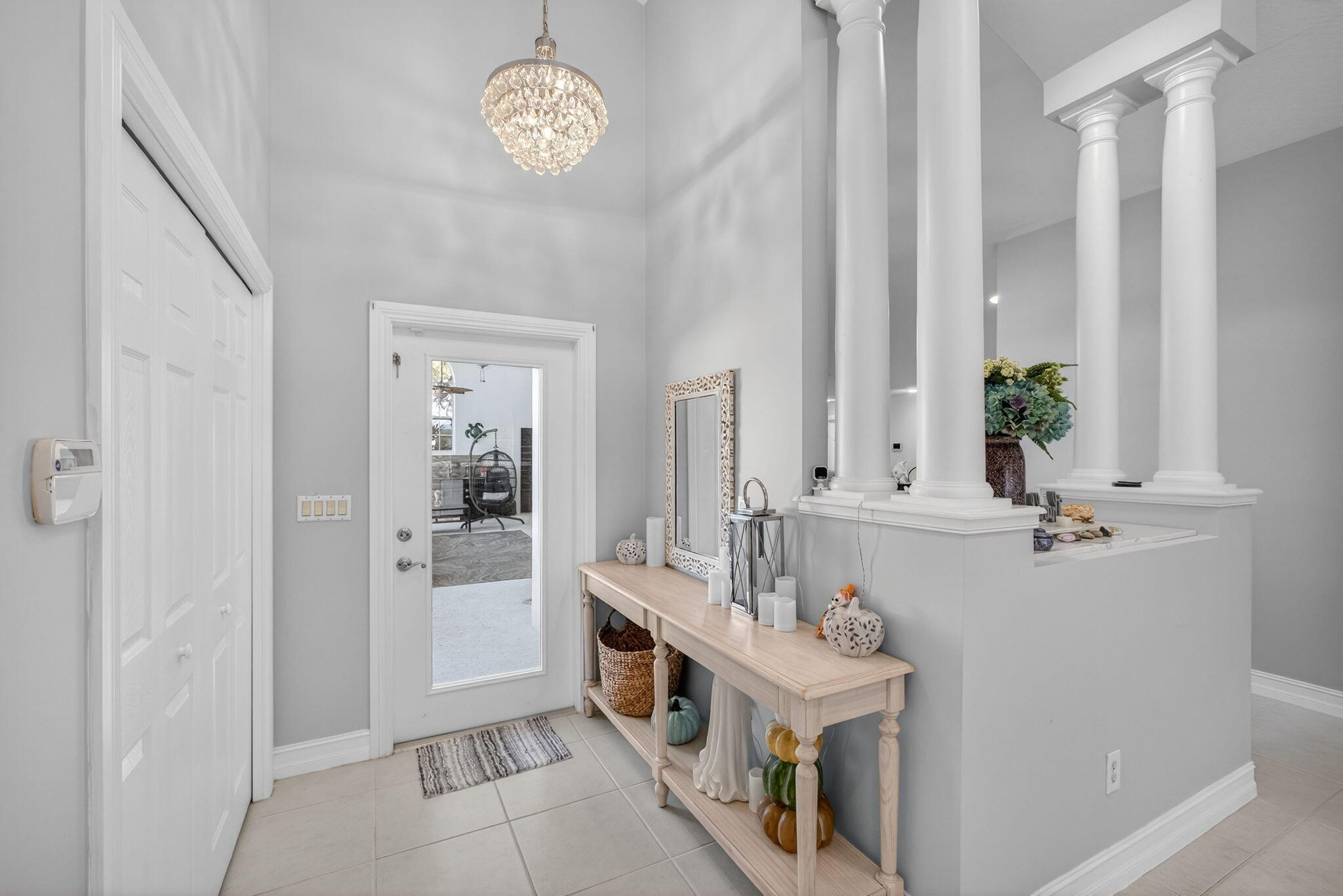 8075 Southeast Governors Way Hobe Sound, FL 33455 - Photo 5 of 35 Interior