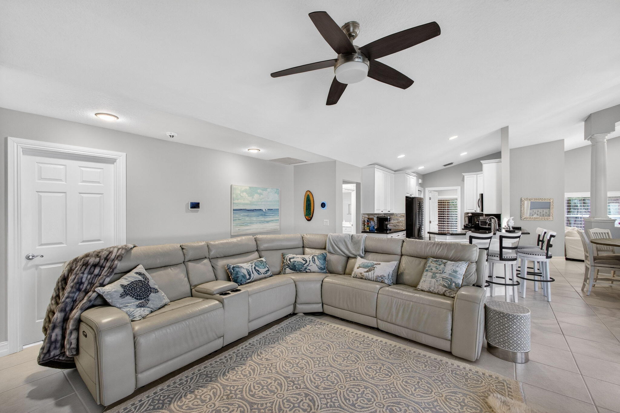 8075 Southeast Governors Way Hobe Sound, FL 33455 - Photo 6 of 35 Living Area