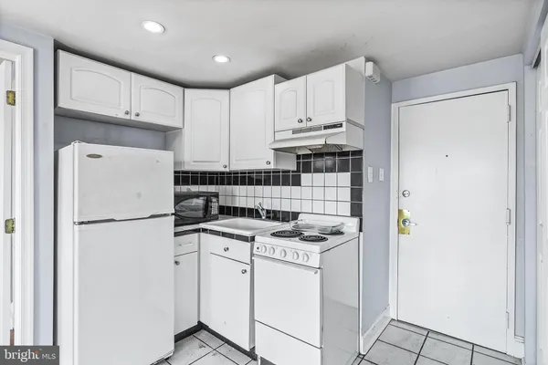$1,000 | 3349 Conrad Street, Unit 4, Philadelphia, PA 19129