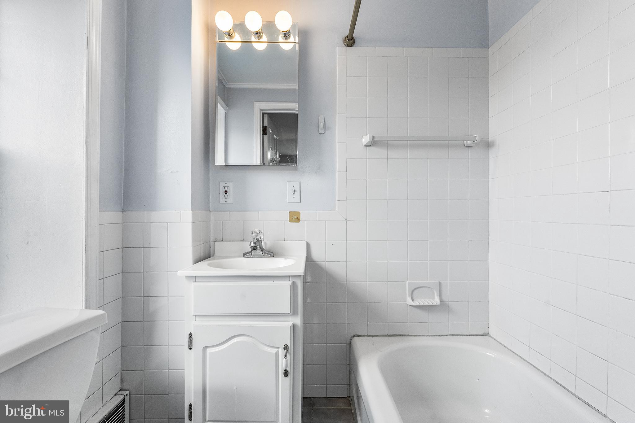 3349 Conrad Street, Unit 4 Philadelphia, PA 19129 - Photo 9 of 11